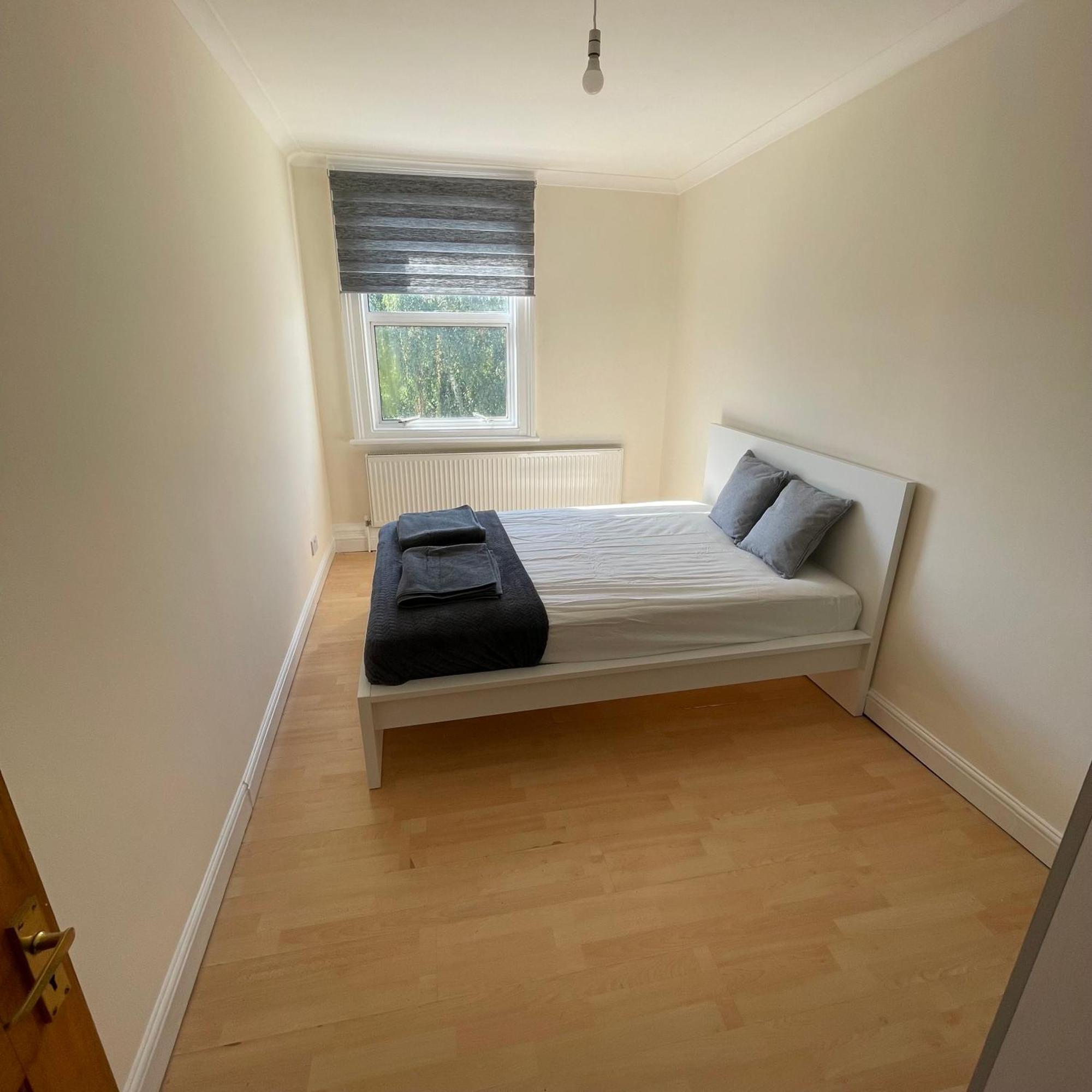 Entire 3 Bedroom Home - Minutes To Emirates Stadium! Londra Exterior foto